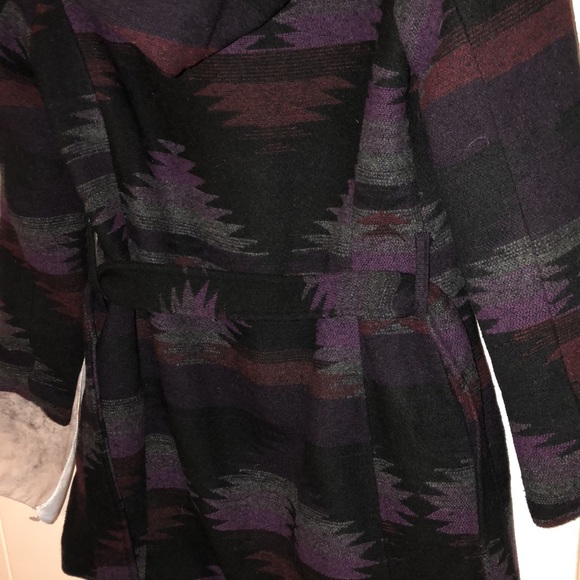 STEVE MADDEN BLANKET WRAP AZTEC DESIGN WINTER COAT PURPLE SIZE MEDIUM W/ HOOD - Picture 6 of 8